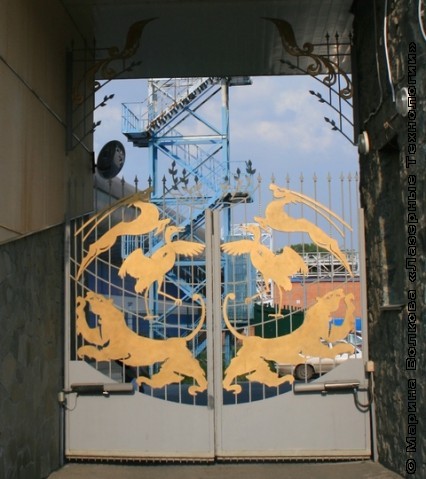 zoo3 426x479 Ворота для зоопарка